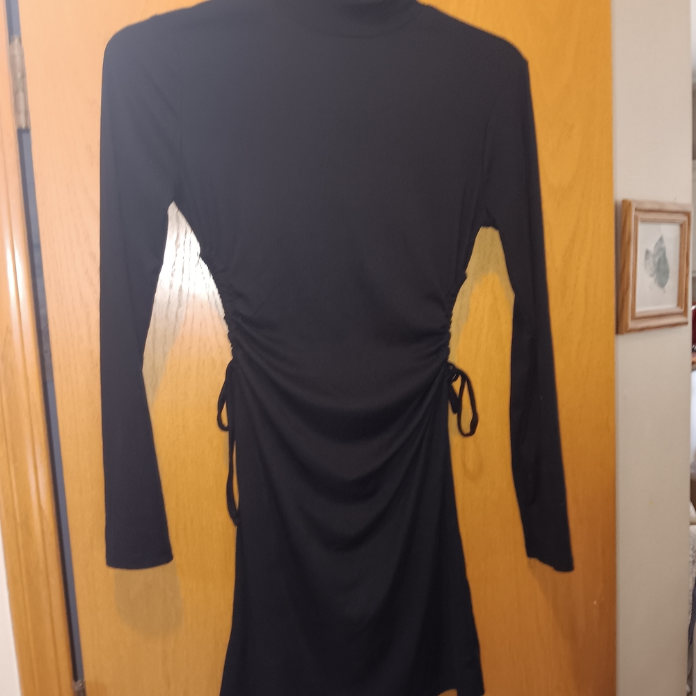 Womens Size Large. Birch &Stone Elegant Black Long-Sleeve Dress